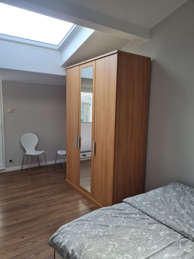 Schlafzimmer Schrank